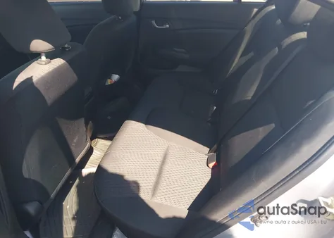 2015 Honda Civic Lx z USA, uszkodzony, nr VIN 19XFB2F50FE018565